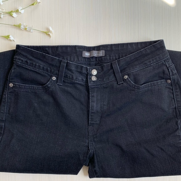 Levi Black Curvy Style Skinny Jeans Size 33 - Picture 2 of 8